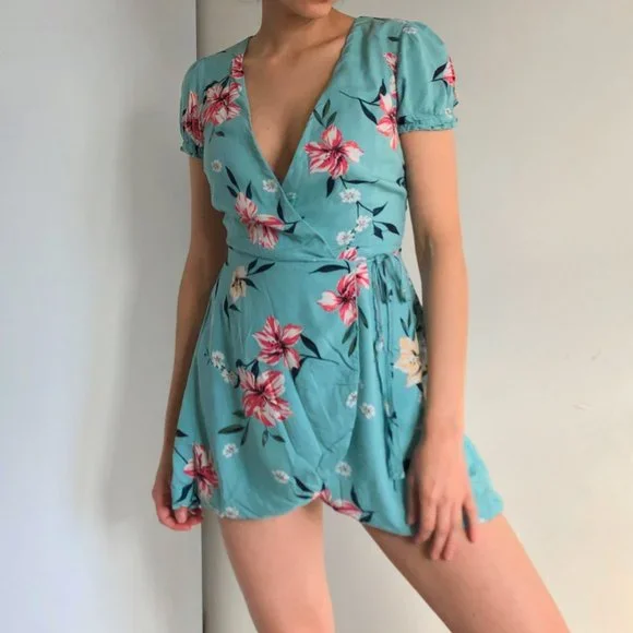 gree/aqua floral mini wrap dress - Picture 4 of 4